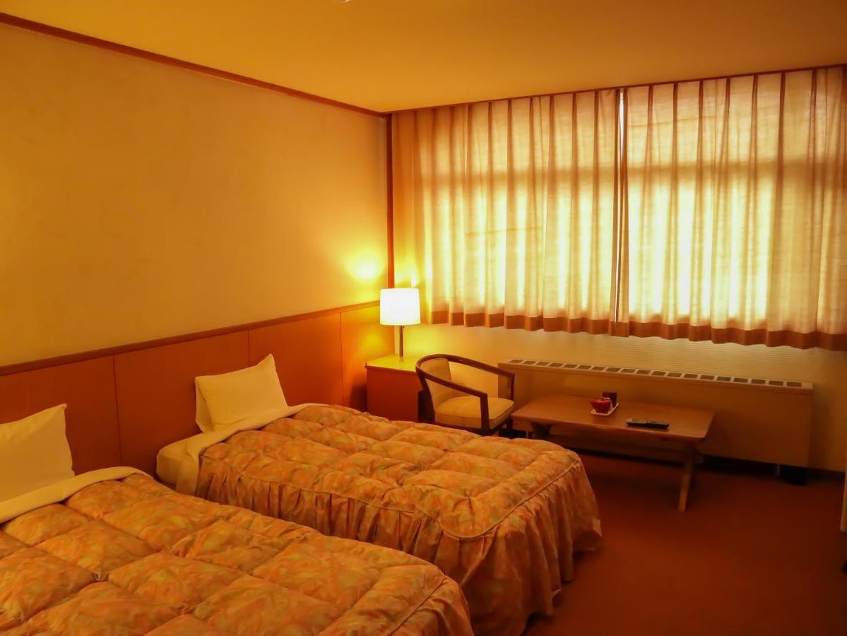 Hotel Sankt Moritz Shiga Shimotakai Exterior photo