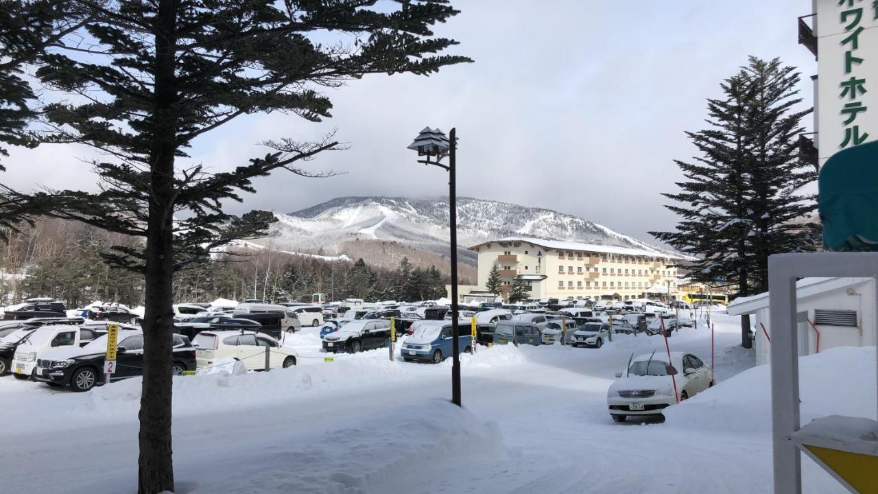 Hotel Sankt Moritz Shiga Shimotakai Exterior photo
